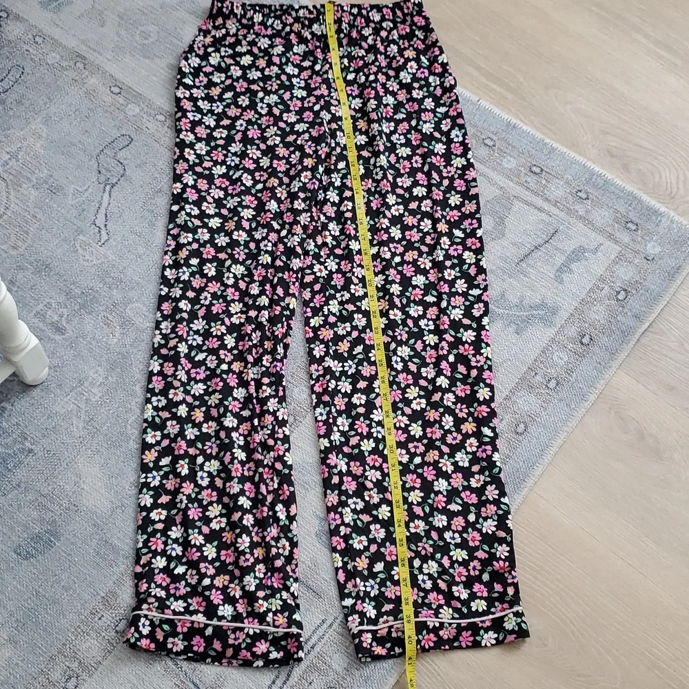 Kate Spade Pajamas Set Black Floral Top and Pants SzS